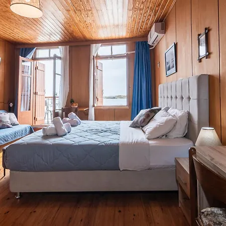 Venezia 2* Chania (Crete)