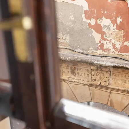 Ξενοδοχείο Venezia 2*